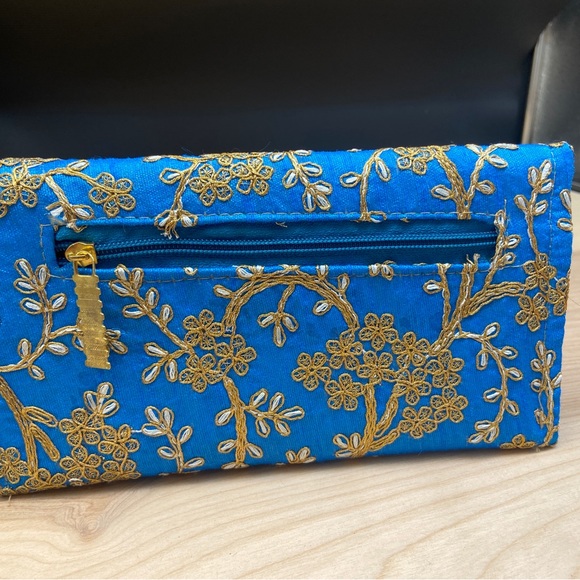 Ornate  Wallet - Picture 2 of 3